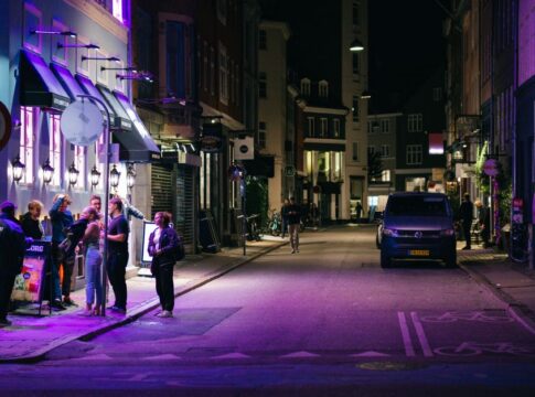 Featured image related to Dancers forced to hand over hundreds in tips to work at gentlemen’s club, lawsuit says