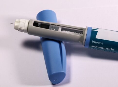 Featured image related to Father of 4 says GLP-1 shots left him blind