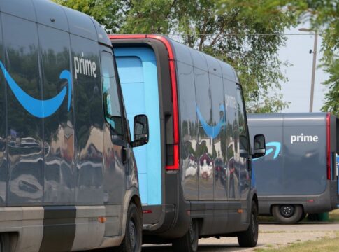 Featured image related to Amazon Pledges $1 Billion for Data Center Communities as US Backlash Grows
