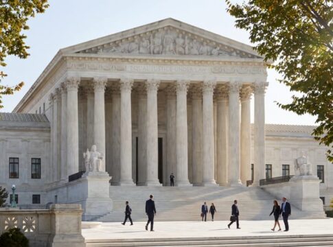 Featured image related to Top Court Sides With WH in Suit Seeking Records on Musk's DOGE