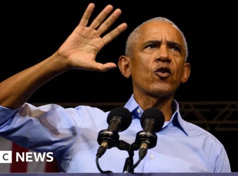 Featured image related to Obama attacks Trump as he campaigns for Democrats ahead of midterm elections